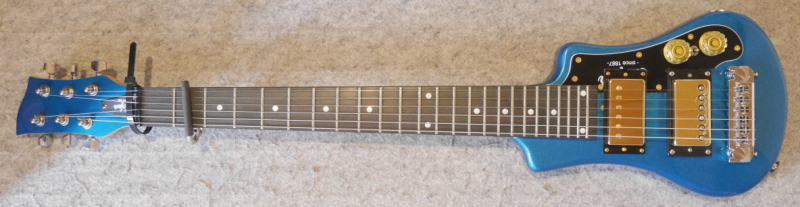 Hofner ヘフナー ショーティ エレキギター 青 Hofner ヘフナー Shorty Guitar - Blue Full Sized Neck Travel